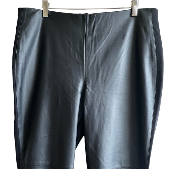 *NEW Chico’s The Abbey Pieced Pant Faux Leather black size 2 10 12 - Picture 3 of 12